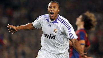 El exjugador brasile&ntilde;o, Julio Baptista, durante un partido entre el Real Madrid y el Barcelona.