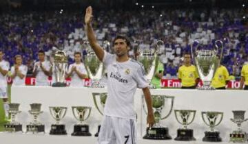 Trofeo Santiago Bernabeu. Homenaje a Raul.