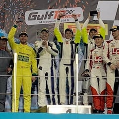 Rossi sí gana con coches