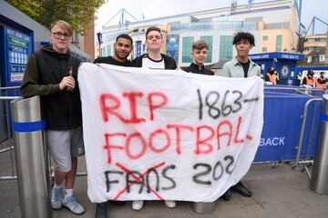 Los seguidores del Chelsea protestan contra la Superliga