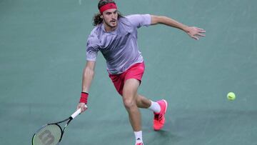 Tsitsipas cae ante Coric en un fat¨ªdico duelo; Zverev ser¨¢ el rival de Davidovich