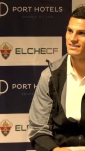 Estuvimos en la presentación de Lucas Cepeda en Elche y esto dijo sobre Vidal y marcarle a Barcelona