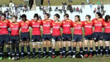 <b>UN EQUIPO DENTRO, UN GRUPO FUERA. </b>Las jugadores de la selección española de rugby se han plantado ante los constantes desaires y el abandono de la Federación.