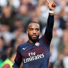 Lacazette: "En la Premier hay más espectadores que aficionados"