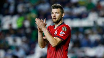 Greg Vanney, estratega del conjunto angelino, dio a conocer la incorporación del defensor salvadoreño, quien anteriormente jugó con Toronto FC.