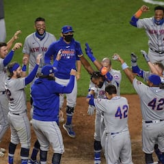 Amed Rosario y los Mets dejan a los Yankees en el terreno