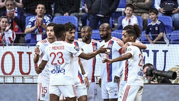 El Olympique de Lyon alivia sus penas con un set al Girondins