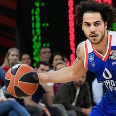 Larkin: "Este parón crea una ventaja injusta para algunos"