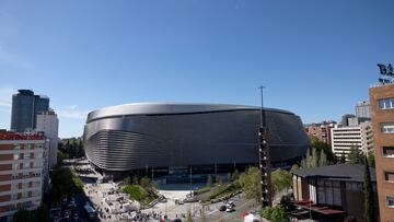 PANORAMICA FACHADA ESTADIO SANTIAGO BERNABEU
