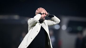 Claudio Giráldez, entrenador del Celta, lamenta una decisión arbitral durante el partido del equipo vigués contra el Ludogorets.