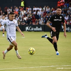 El Almería quiere ser líder en Ceuta