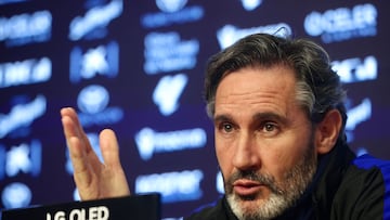 Vicente Moreno durante una rueda de prensa.