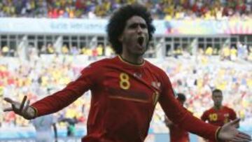 Fellaini celebra su gol.