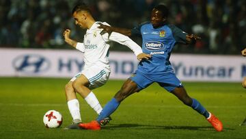 Ceballos y Annor en el duelo de Copa entre el Fuenlabrada y el Real Madrid.