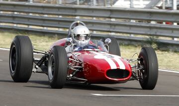 Tercera edición de la reunión y exhibición de automóviles clásicos en el circuito del Jarama