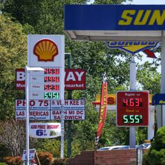 Precios de la gasolina alcanzan máximos históricos en Estados Unidos