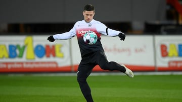 FREIBURG IM BREISGAU, GERMANY - JANUARY 20: Luka Jovic of Eintracht Frankfurt warms up prior to the Bundesliga match between Sport-Club Freiburg and Eintracht Frankfurt at Schwarzwald-Stadion on January 20, 2021 in Freiburg im Breisgau, Germany. Sporting