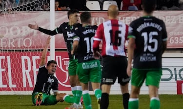 La resaca de Copa: Arana, duda para Alcorcn