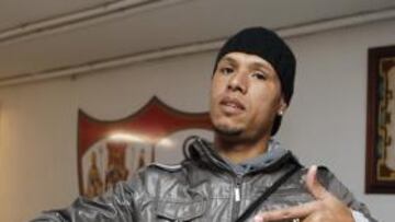 <b>LLEGA LA HORA. </b>Luis Fabiano, uno de los hombres más peligrosos del conjunto sevillista, ayer en el Sánchez Pizjuán.