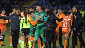 “Sufrimos todo el año, lo pasamos mal futbolísticamente... Nos quedamos los valientes”