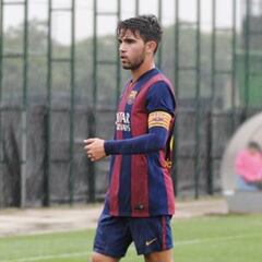 El exbarcelonista Adrià Arjona ficha por el Huesca B