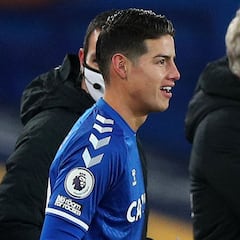 Ancelotti defiende a James por su parte física, solo quiere calidad