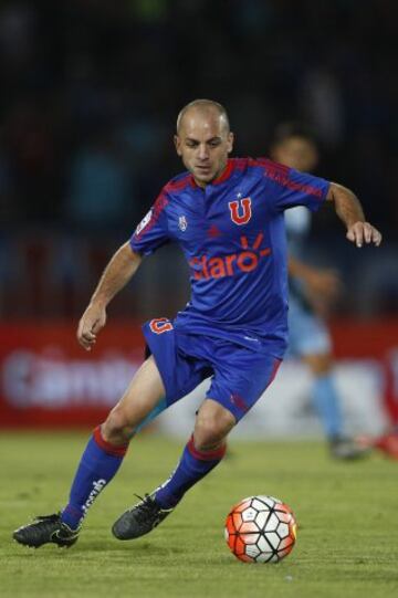 El volante argentino de la U recibía $27.267.577 en 2015.