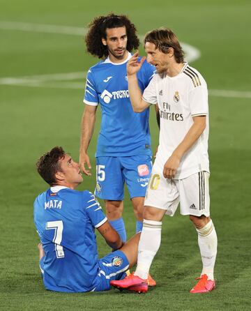 Luka Modric, Mata y  Cucurella.