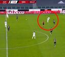 ¡Pero qué nivel! A 45 metros y de espaldas a la portería... y gol de Morata 6 segundos después