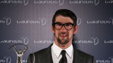 Michael Phelps, con su Premio Laureus.