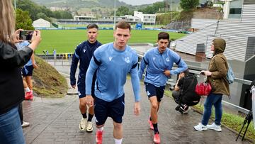 La Real Sociedad hace su primer entrenamiento de pretemporada en Zubieta a las órdenes de Sergio Francisco como nuevo entrenador 