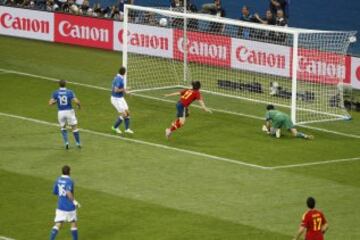 Eurocopa 2012. Final. España-Italia. La Selección ganó 4-0 a la 'Azzurra'. Silva abrió el marcador de La Roja, 1-0.