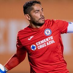 Por decisión técnica, Jesús Corona quedó fuera de la convocatoria de Cruz Azul