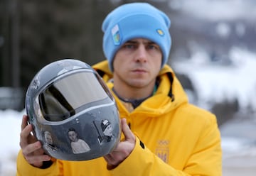 La gran polémica de los Juegos Olímpicos de Invierno. El ucraniano Vladyslav Heraskevych, piloto de skeleton, planeaba competir con un casco que honraba a varios deportistas de su país muertos desde 2022 en el marco de la invasión rusa. El COI no le permitió utilizarlo en la competencia oficial, aunque le brindó la oportunidad de mostrarlo en conferencias de prensa y entrenamientos. Heraskevych se negó. El COI descalificó al ucraniano de su prueba. La controversia rodeó a los Juegos.