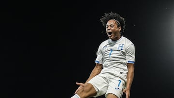 Luis Suazo se bare paso de la Juventus juvenil para el SC Braga.