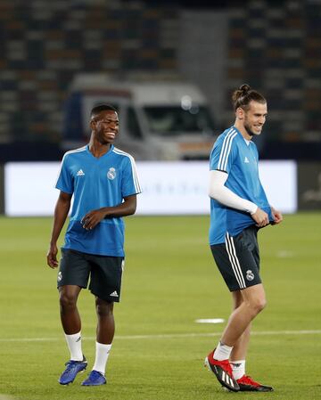 Vinicius y Gareth Bale.