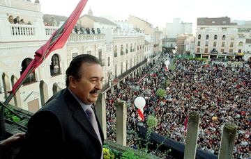 Entre 2002 y 2005, con el Balonmano Ciudad Real, gan車 una Recopa de Europa, una Copa del Rey, dos Copas Asobal y una Supercopa de Espa?a. Tras cesar como entrenador, continu車 en el club como director deportivo, hasta 2008.