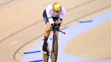 Ganna rompe dos veces en un día el récord de persecución