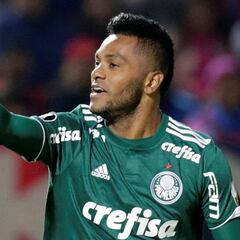 Presidente de Palmeiras niega oferta de Valencia por Borja