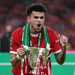 Luis Díaz lights up Liverpool’s locker room celebration