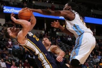 Gordon Hayward y Kenneth Faried.