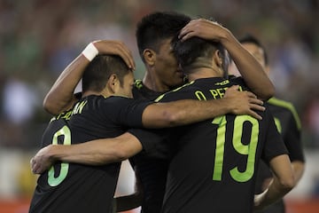 México no mostró un buen funcionamiento y apenas pudo derrotar 2-1 al conjunto de Oceanía en partido amistoso.