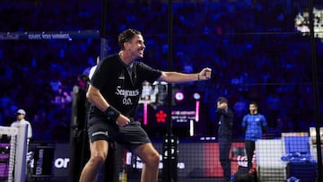 Paquito Navarro desatado al final de su partido.