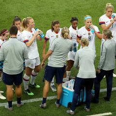 ¿Por qué las estadounidenses juegan todas en su país?