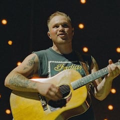 Detienen al cantante Zach Bryan