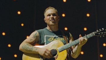 Detienen al cantante Zach Bryan