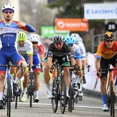 Bonizafio triunfa por delante de Cortina en un agónico final