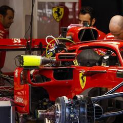 Ferrari no se rinde y va al ataque