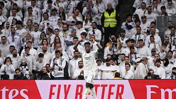 MADRID, 17/01/2026.- El delantero del Real Madrid Vinicius Jr , durante el partido de LaLiga EA Sports disputado entre el Real Madrid y el Levante UD, este sábado en el estadio Santiago Bernabéu de Madrid. EFE/ Fernando Villar