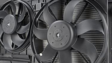 ¿Por qué se enciende el ventilador del coche estando frío?